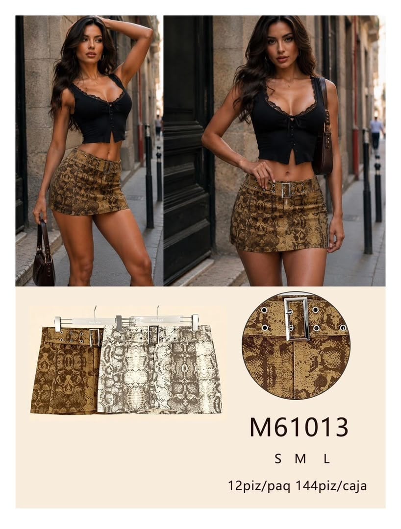 Falda corta con estampado de serpiente y cinturón-M61013