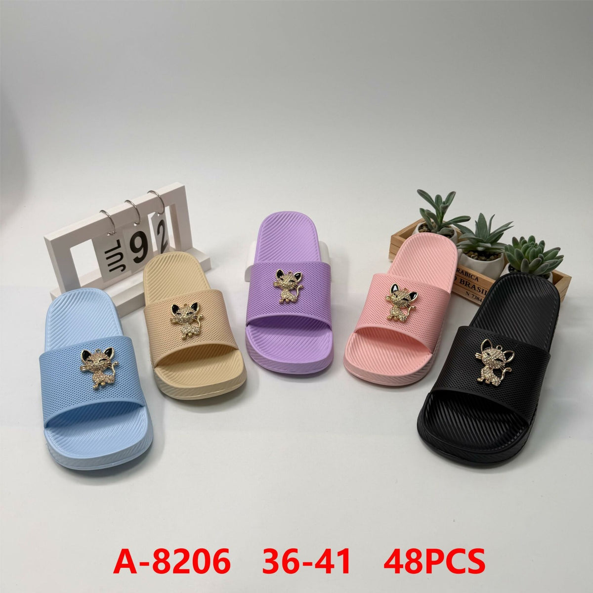 Sandalias tipo chancla con adorno de gato-A-8206