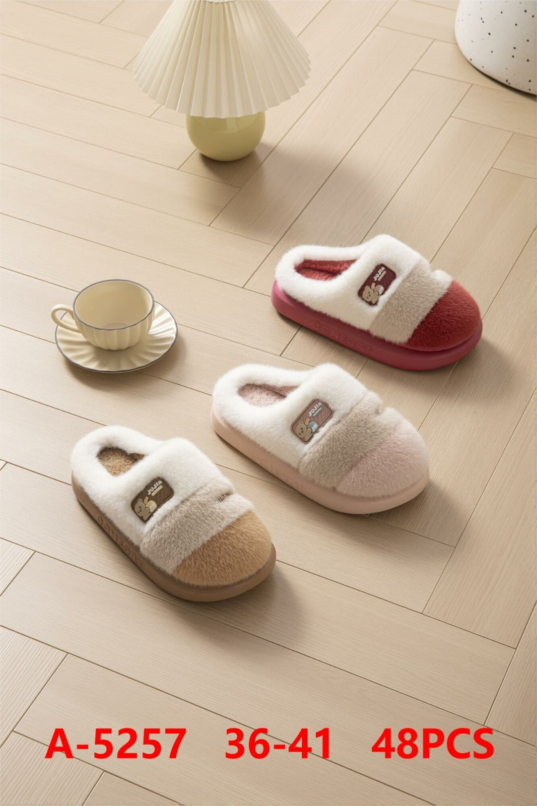Pantuflas peludas con diseño de oso-A-5257