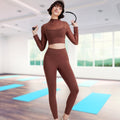 Conjunto deportivo de top y leggings-0508