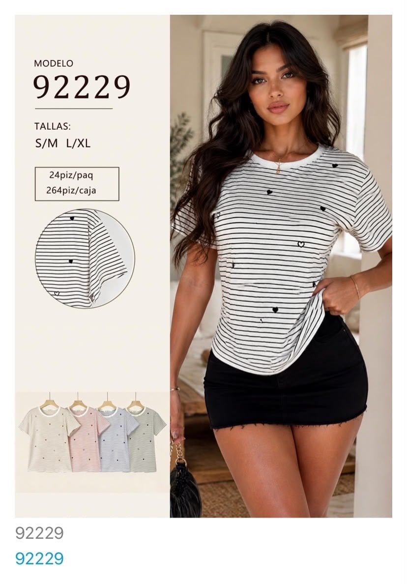 Playera con estampado de corazones-92229