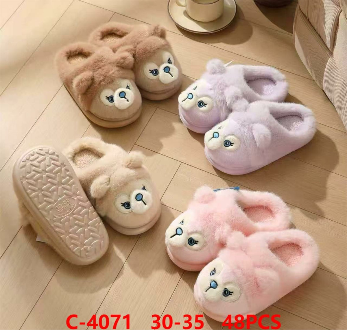 Pantuflas de peluche con personajes-C-4071